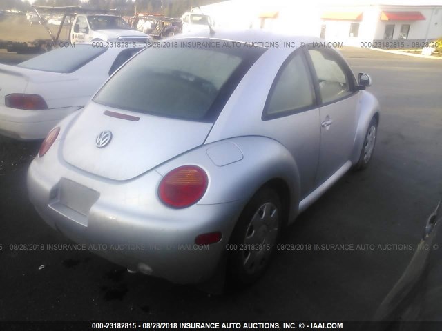 3VWBA21C7XM425214 - 1999 VOLKSWAGEN NEW BEETLE GL 银色 照片 4