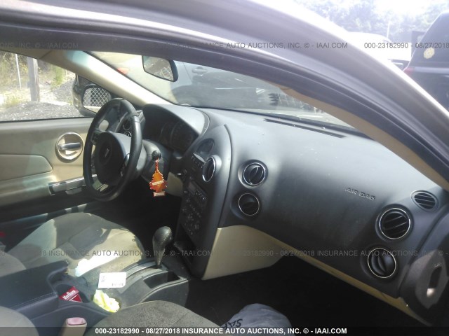 2G2WP552671151151 - 2007 PONTIAC GRAND PRIX GRAY photo 5