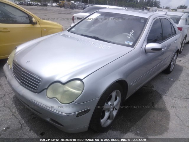 WDBRF64J62E005140 - 2002 MERCEDES-BENZ C 320 SILVER photo 2