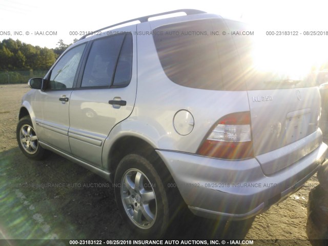 4JGAB57E04A504797 - 2004 MERCEDES-BENZ ML 350 SILVER photo 3