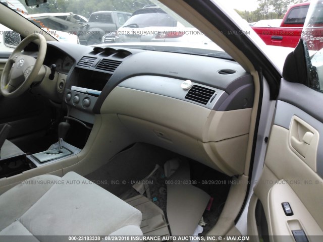 4T1CE38P36U605242 - 2006 TOYOTA CAMRY SOLARA SE/SLE თეთრი ფოტო 5