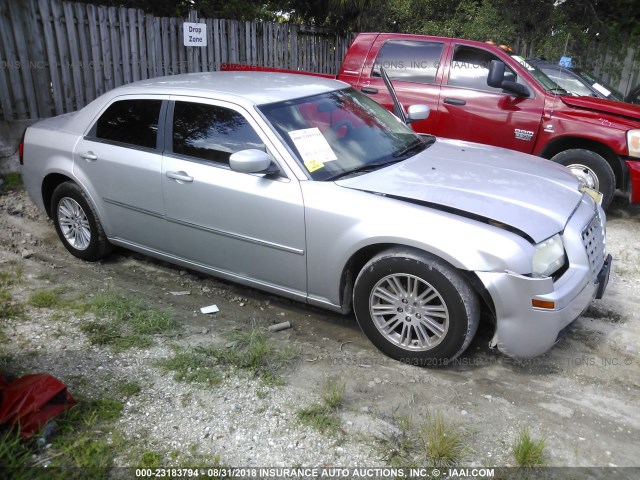 2C3KA53G98H269119 - 2008 CHRYSLER 300 TOURING SILVER photo 1