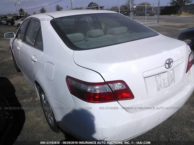 4T1BE46K57U555907 - 2007 TOYOTA CAMRY NEW GENERAT CE/LE/XLE/SE WHITE photo 3