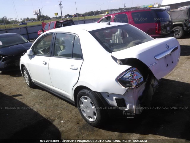 3N1BC11E39L443696 - 2009 NISSAN VERSA S/SL WHITE photo 3