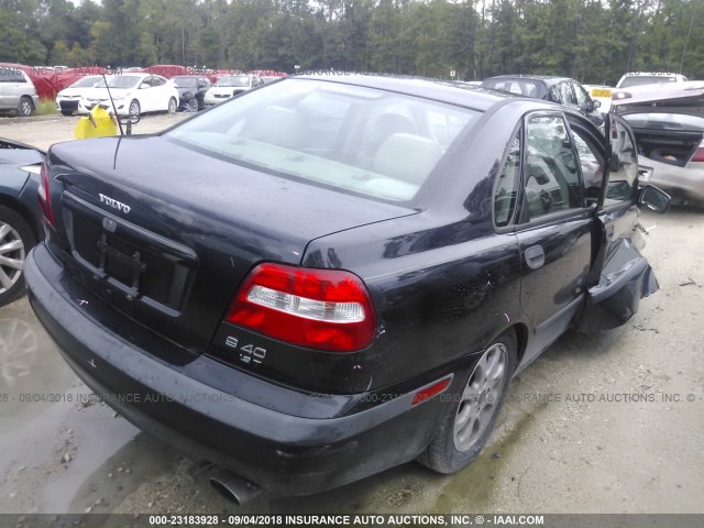 YV1VS29562F876429 - 2002 VOLVO S40 1.9T BLACK photo 4
