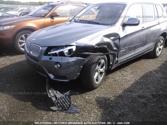 5UXWX5C5XBL714664 - 2011 BMW X3 XDRIVE28I Մոխրագույն լուսանկար 6
