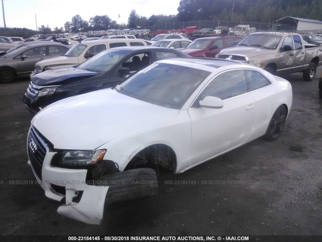 WAUCKAFR7AA028244 - 2010 AUDI A5 PREMIUM PLUS WHITE photo 2