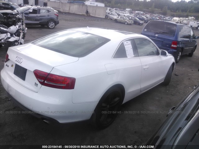 WAUCKAFR7AA028244 - 2010 AUDI A5 PREMIUM PLUS WHITE photo 4