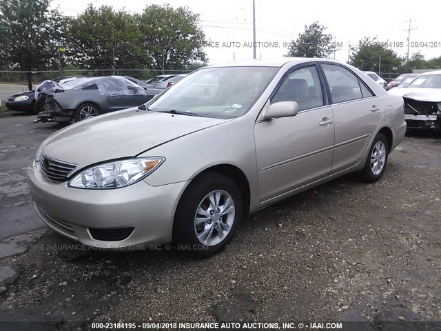 4T1BF30K25U590417 - 2005 TOYOTA CAMRY LE/XLE/SE Bej foto 2