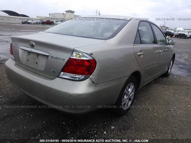 4T1BF30K25U590417 - 2005 TOYOTA CAMRY LE/XLE/SE Bej foto 4