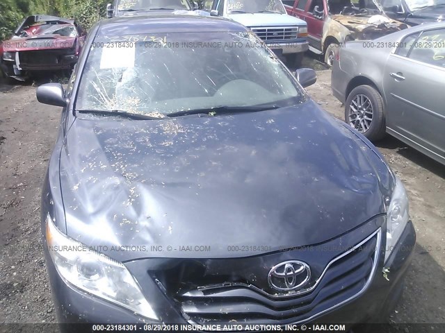 4T4BF3EK6BR180813 - 2011 TOYOTA CAMRY SE/LE/XLE 灰色 照片 6