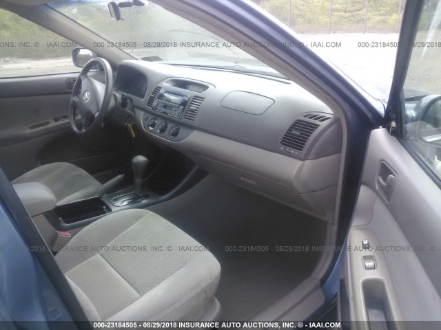 4T1BE30K73U741610 - 2003 TOYOTA CAMRY LE/XLE/SE 蓝色 照片 5