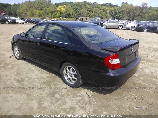 4T1BE32K52U117011 - 2002 TOYOTA CAMRY LE/XLE/SE Qara foto 3
