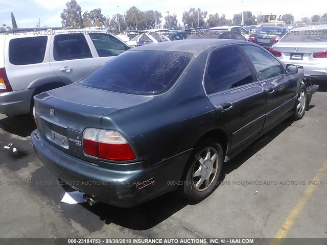 1HGCE6678VA008727 - 1997 HONDA ACCORD EX/EX-R GRAY photo 4