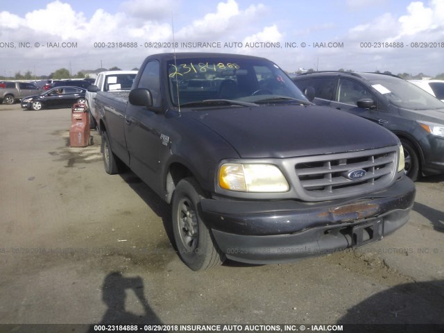 2FTPF17Z61CA90689 - 2001 FORD F150 PURPLE photo 1