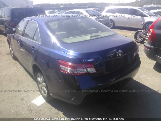 4T1BF3EK6BU751081 - 2011 TOYOTA CAMRY SE/LE/XLE ლურჯი ფოტო 3
