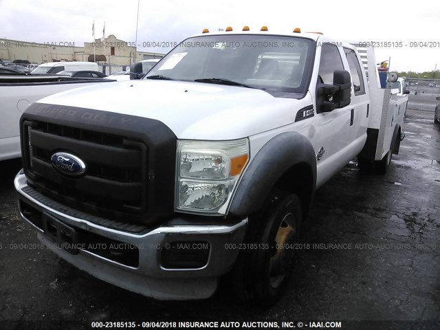 1FD0W4GT0BEC72085 - 2011 FORD F450 SUPER DUTY WHITE photo 2