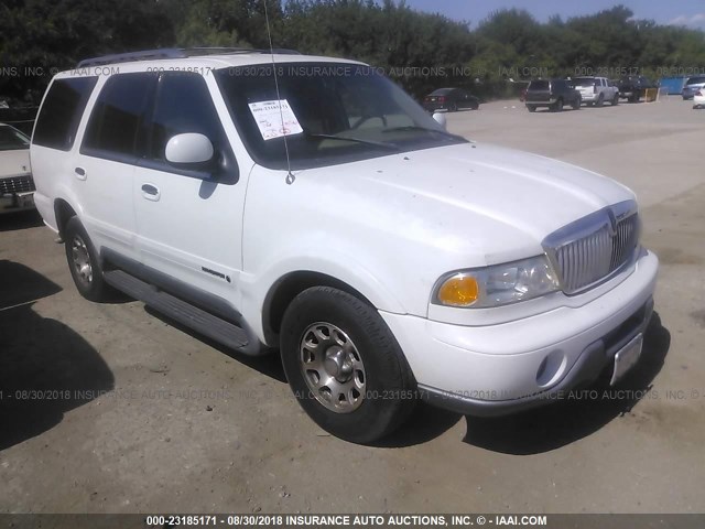 5LMRU27L6XLJ10060 - 1999 LINCOLN NAVIGATOR Ақ фото 1