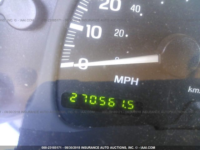 5LMRU27L6XLJ10060 - 1999 LINCOLN NAVIGATOR Ақ фото 7