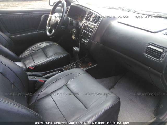 JNKCP11A02T510838 - 2002 INFINITI G20 SILVER photo 5