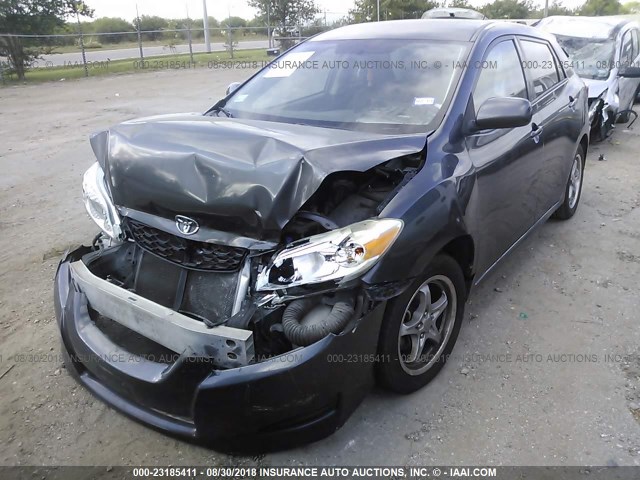 2T1KU40E19C083957 - 2009 TOYOTA COROLLA MATRIX  GRAY photo 2