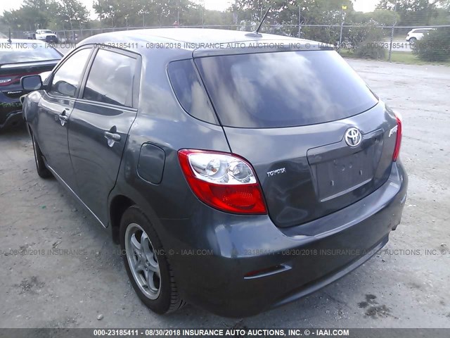 2T1KU40E19C083957 - 2009 TOYOTA COROLLA MATRIX  GRAY photo 3