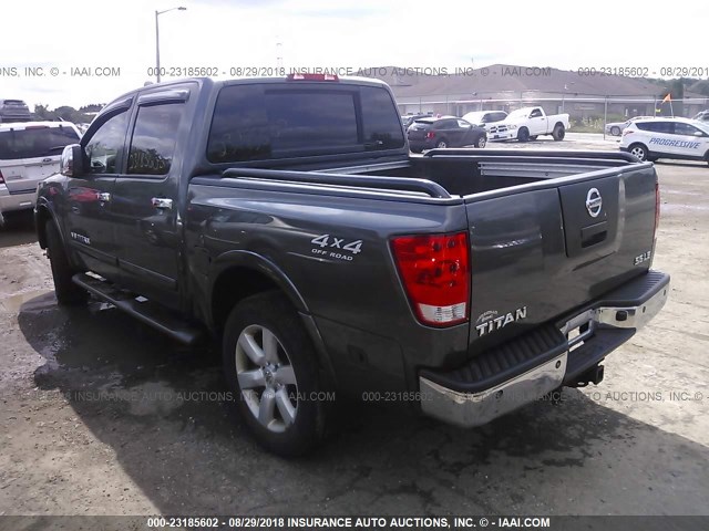 1N6AA07C38N325772 - 2008 NISSAN TITAN XE/SE/LE/PRO-4X GRAY photo 3