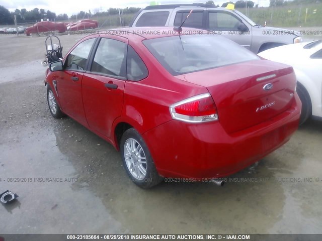 1FAHP35N98W117188 - 2008 FORD FOCUS SE/SEL/SES RED photo 3
