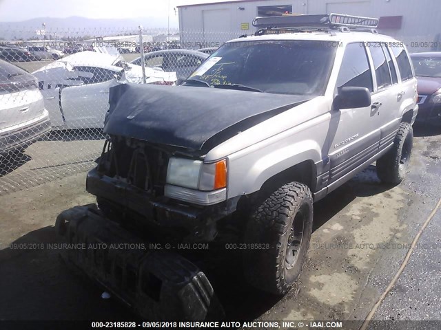 1J4GZ58S3VC537825 - 1997 JEEP GRAND CHEROKEE LAREDO/TSI GRAY photo 2