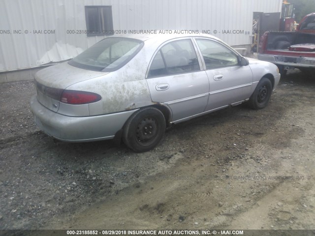 3FAFP13P72R127826 - 2002 FORD ESCORT SILVER photo 4