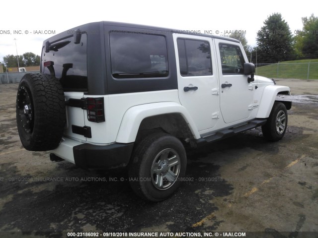 1C4HJWEG8DL577890 - 2013 JEEP WRANGLER UNLIMITE SAHARA WHITE photo 4