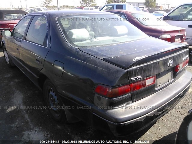 JT2BG22K0W0131672 - 1998 TOYOTA CAMRY CE/LE/XLE 黑色 照片 3