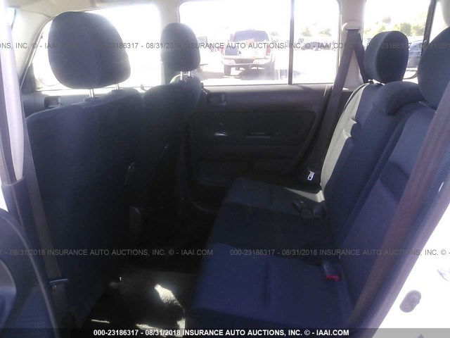 JTLKT324464088364 - 2006 TOYOTA SCION XB Weiß Foto 8