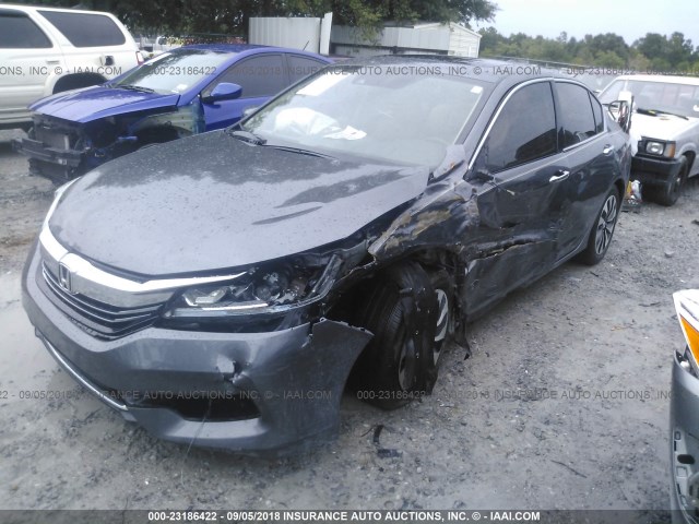 JHMCR6F52HC022020 - 2017 HONDA ACCORD HYBRID/EXL GRAY photo 2