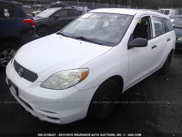2T1KR32E74C261453 - 2004 TOYOTA COROLLA MATRIX XR WHITE photo 2