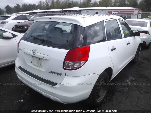 2T1KR32E74C261453 - 2004 TOYOTA COROLLA MATRIX XR WHITE photo 4