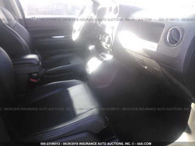 1C4NJDEBXGD663454 - 2016 JEEP COMPASS LATITUDE 红色 照片 5