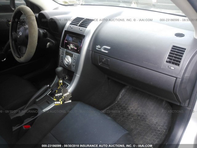 JTKDE167650043495 - 2005 TOYOTA SCION TC 银色 照片 5