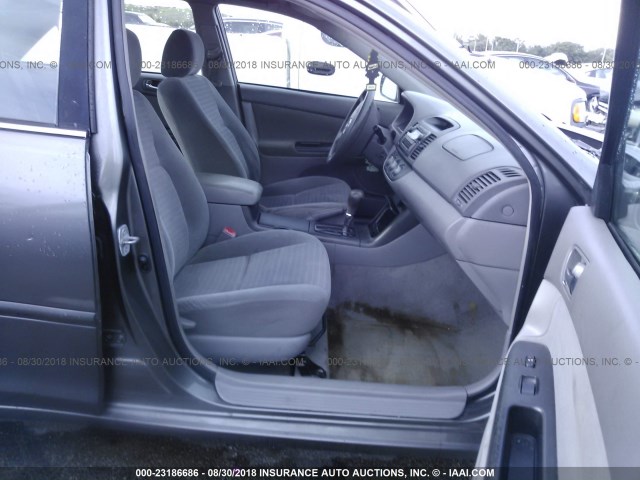 4T1BE32K25U966839 - 2005 TOYOTA CAMRY LE/XLE/SE 棕色 照片 5
