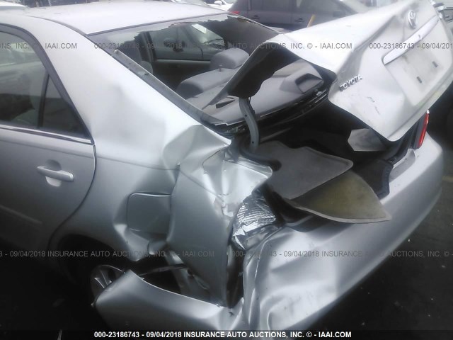 4T1BF32KX4U580326 - 2004 TOYOTA CAMRY LE/XLE/SE 银色 照片 6