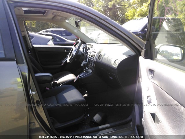 2T1KR32E94C172094 - 2004 TOYOTA COROLLA MATRIX XR GRAY photo 5