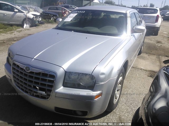 2C3KA53G16H411220 - 2006 CHRYSLER 300 TOURING SILVER photo 2