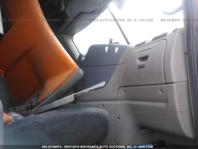 1FUJGLDR9CLBD9144 - 2012 FREIGHTLINER CASCADIA 125  Unknown photo 5