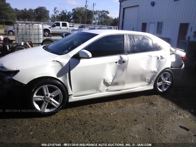 4T1BF1FK4DU640390 - 2013 TOYOTA CAMRY L/SE/LE/XLE თეთრი ფოტო 6