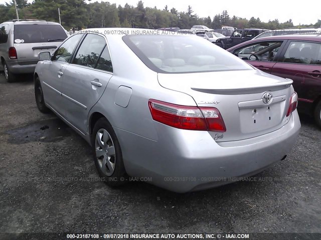 4T1BE46K27U188402 - 2007 TOYOTA CAMRY NEW GENERAT CE/LE/XLE/SE SILVER photo 3