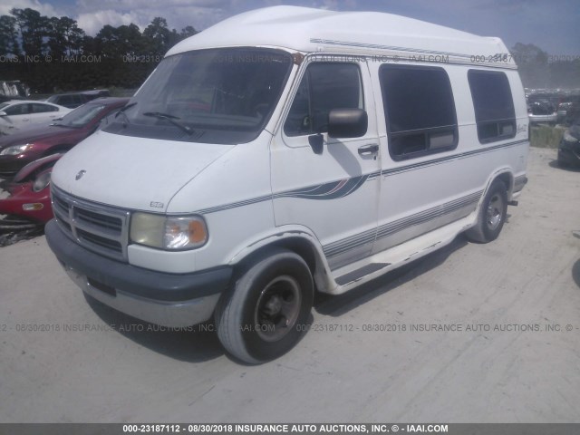 2B6HB21Y9TK100358 - 1996 DODGE RAM VAN B2500 WHITE photo 2