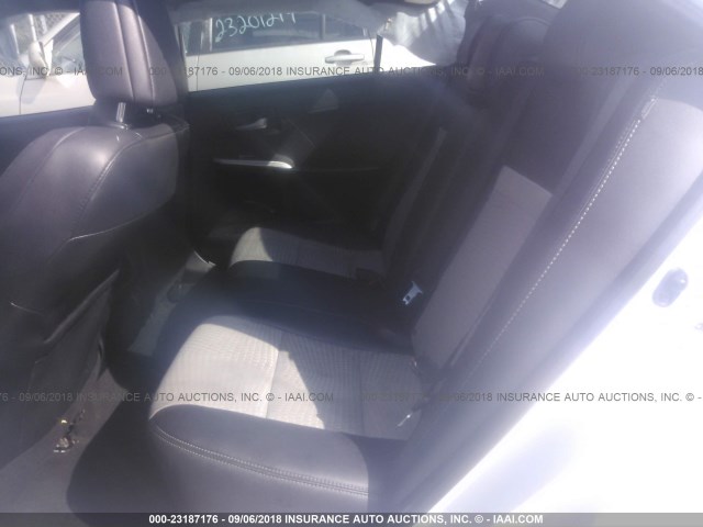 4T1BF1FK2EU315402 - 2014 TOYOTA CAMRY L/SE/LE/XLE 白色 照片 8