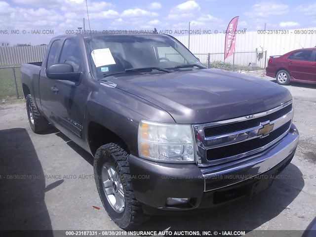 2GCEK19J981326221 - 2008 CHEVROLET SILVERADO K1500 BROWN photo 1