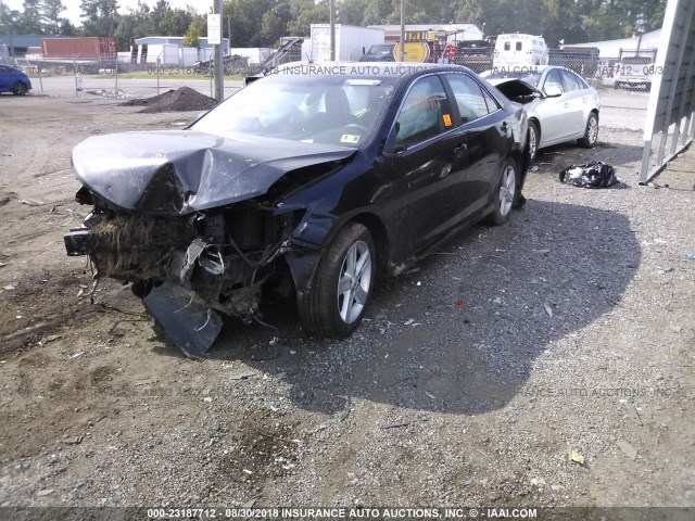 4T1BF1FK5EU391289 - 2014 TOYOTA CAMRY L/SE/LE/XLE Qara foto 2