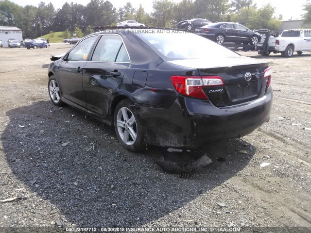 4T1BF1FK5EU391289 - 2014 TOYOTA CAMRY L/SE/LE/XLE Qara foto 3